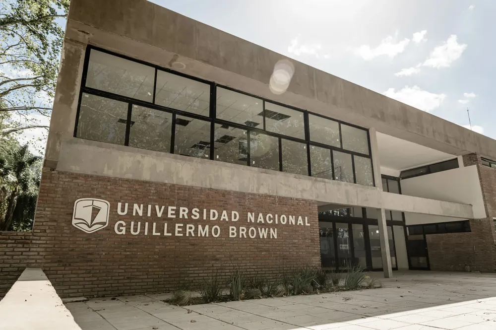 UNAB-frente-aulas-scaled