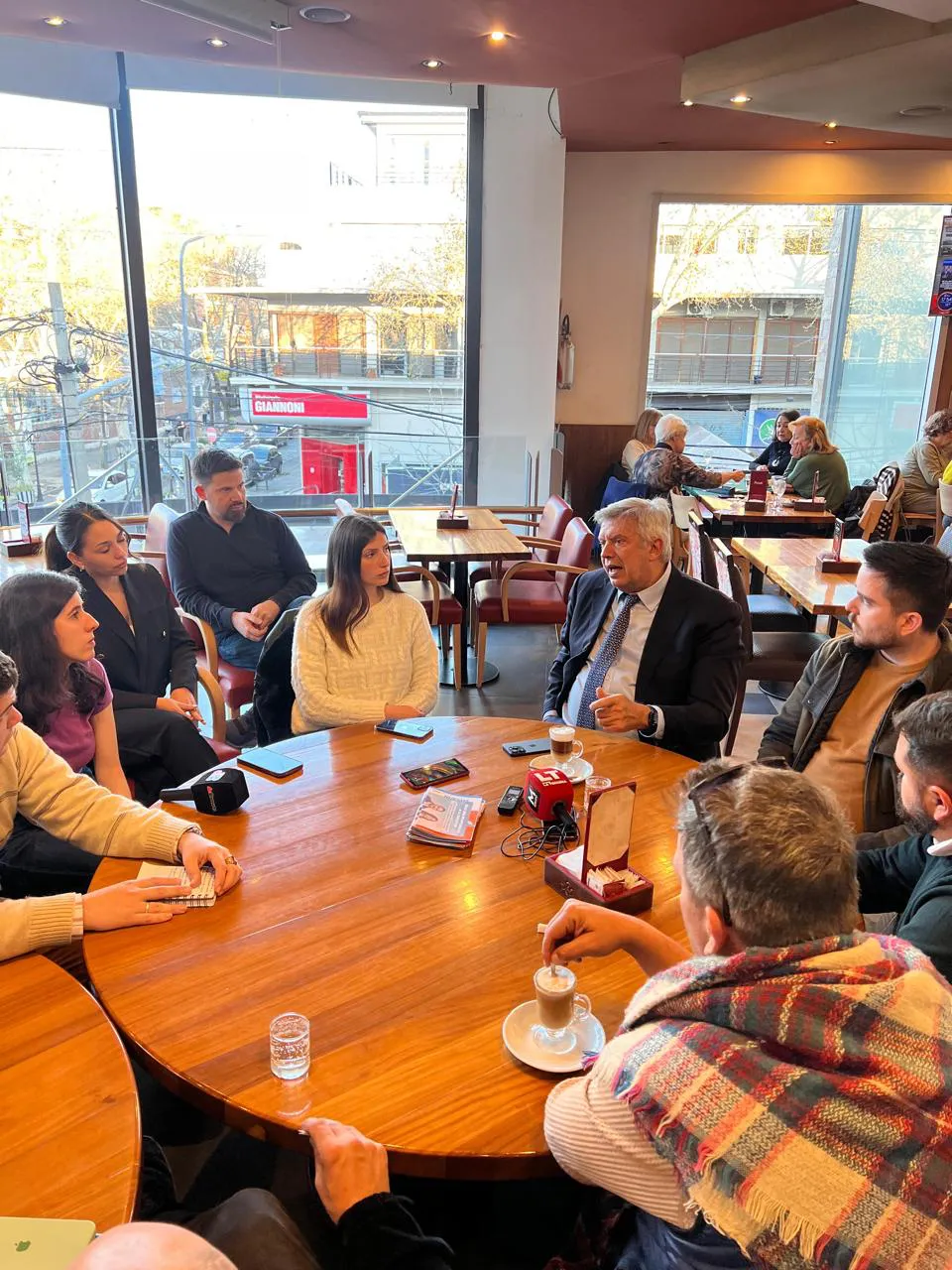 14260054-faed-4e33-967c-4708145d6c50