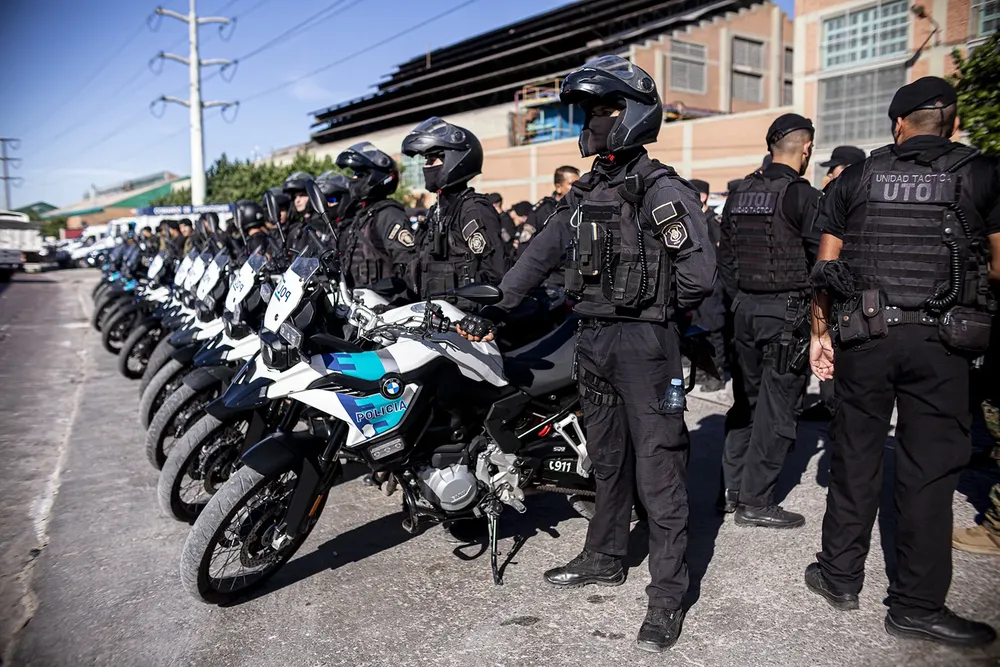 Policía4