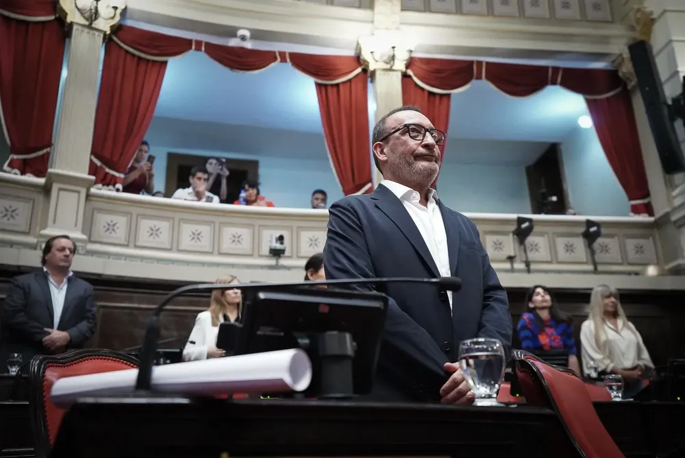 f231dd24-db92-4bc1-8cd7-1fd7ef220ea1